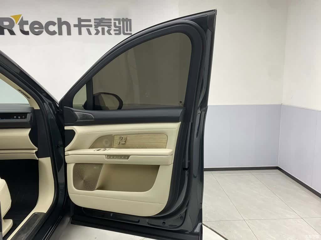 NIO ES8, 2025 27