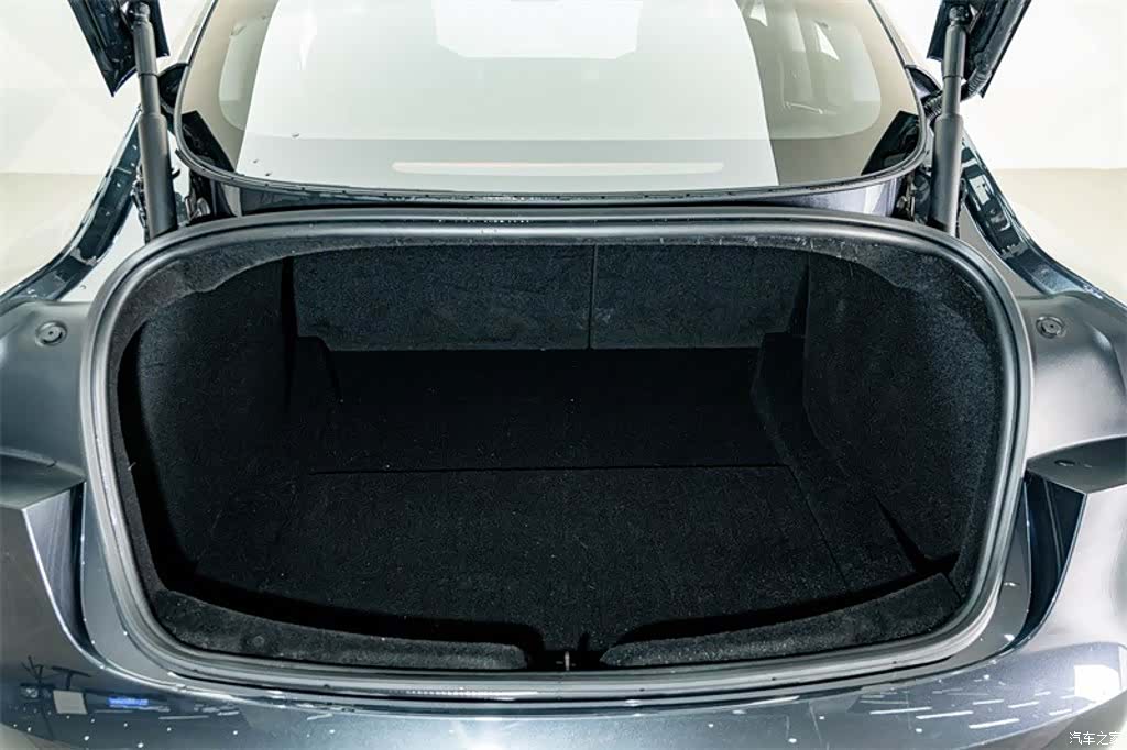 Tesla Model 3, 2024 24