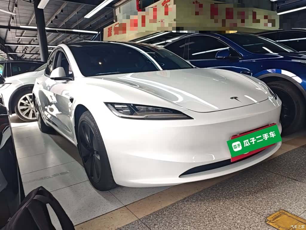 Tesla Model 3, 2024 4