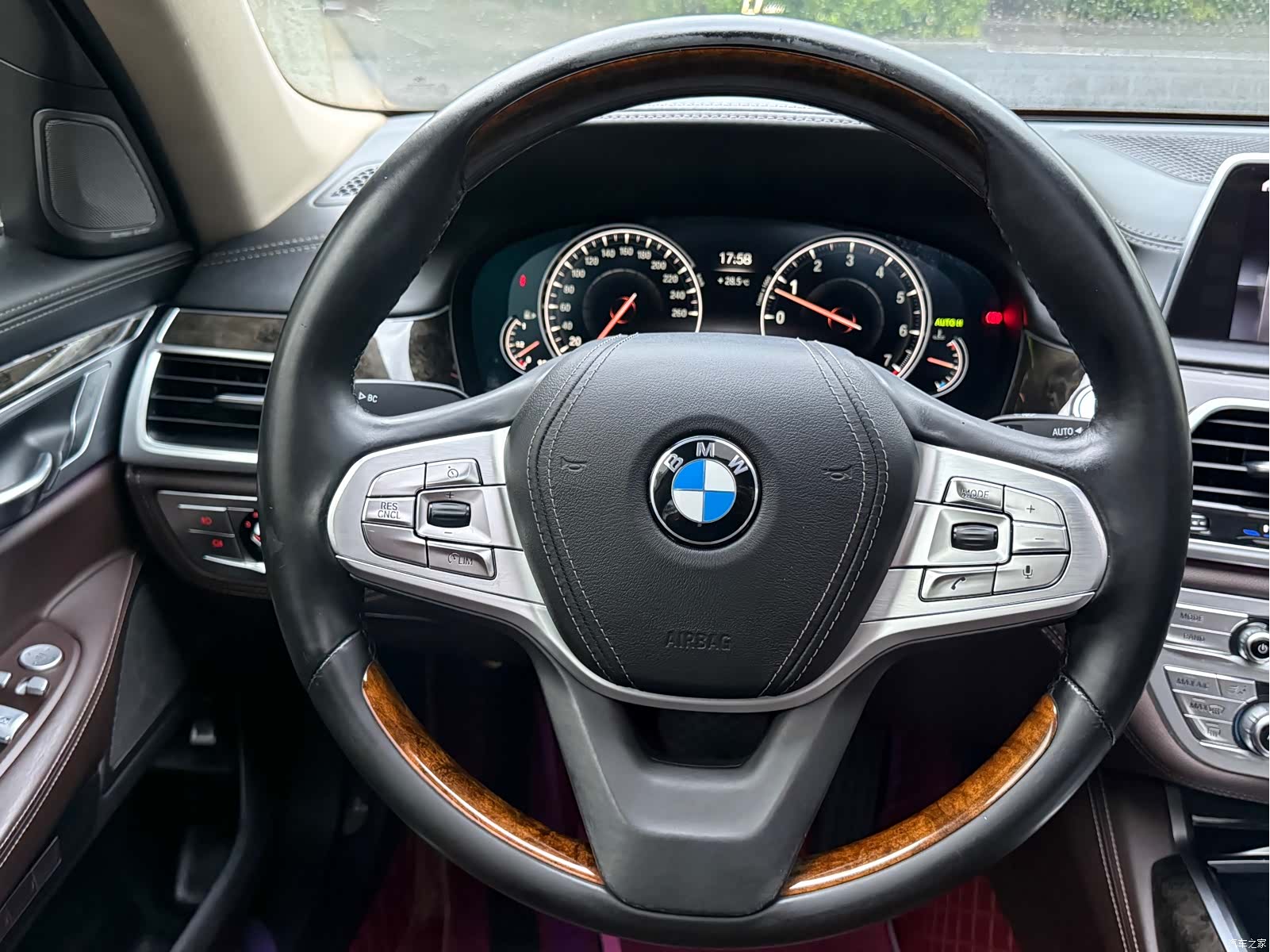 BMW 7 Series, 2017 15