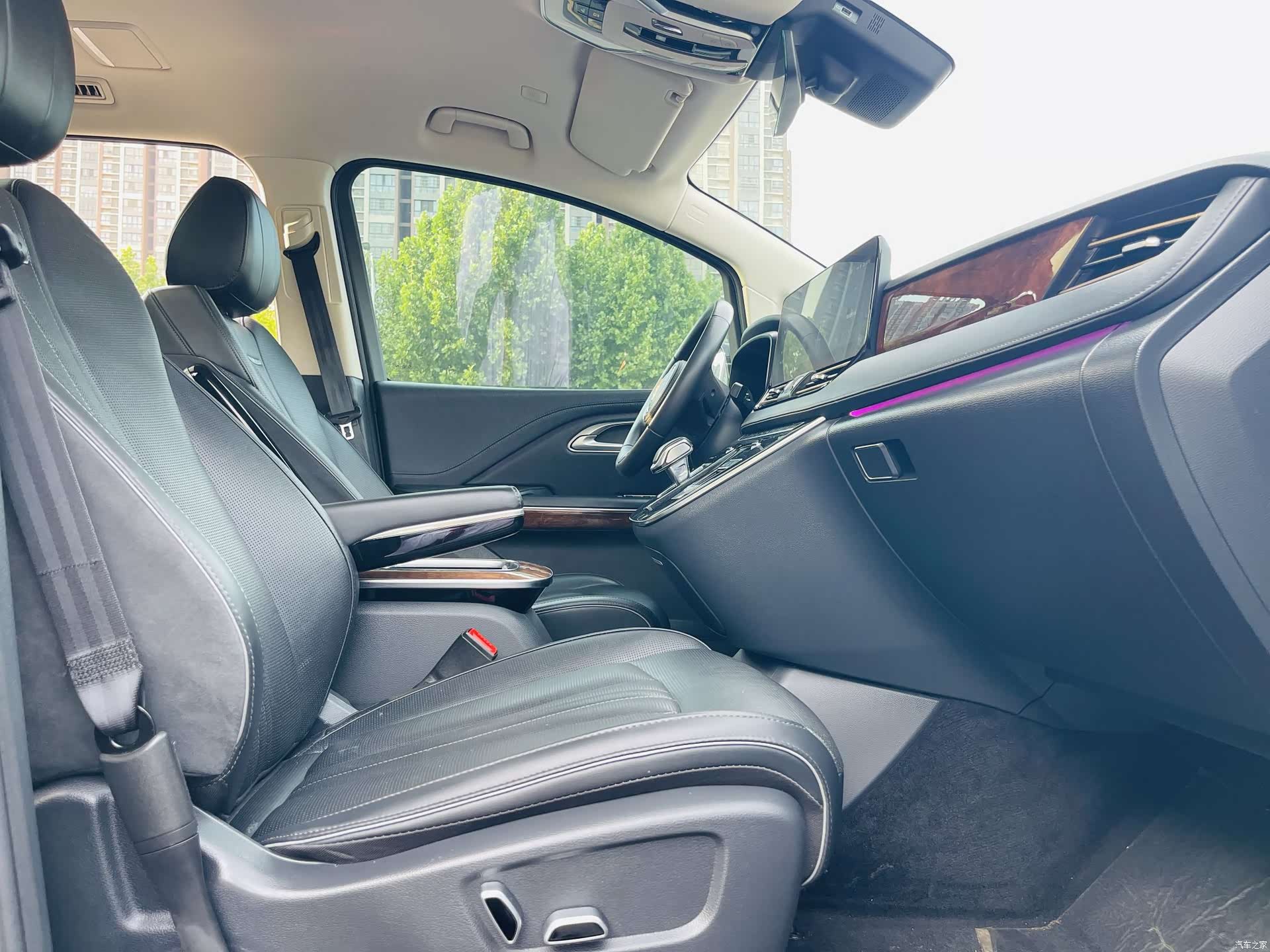 Hongqi HQ9, 2023 36