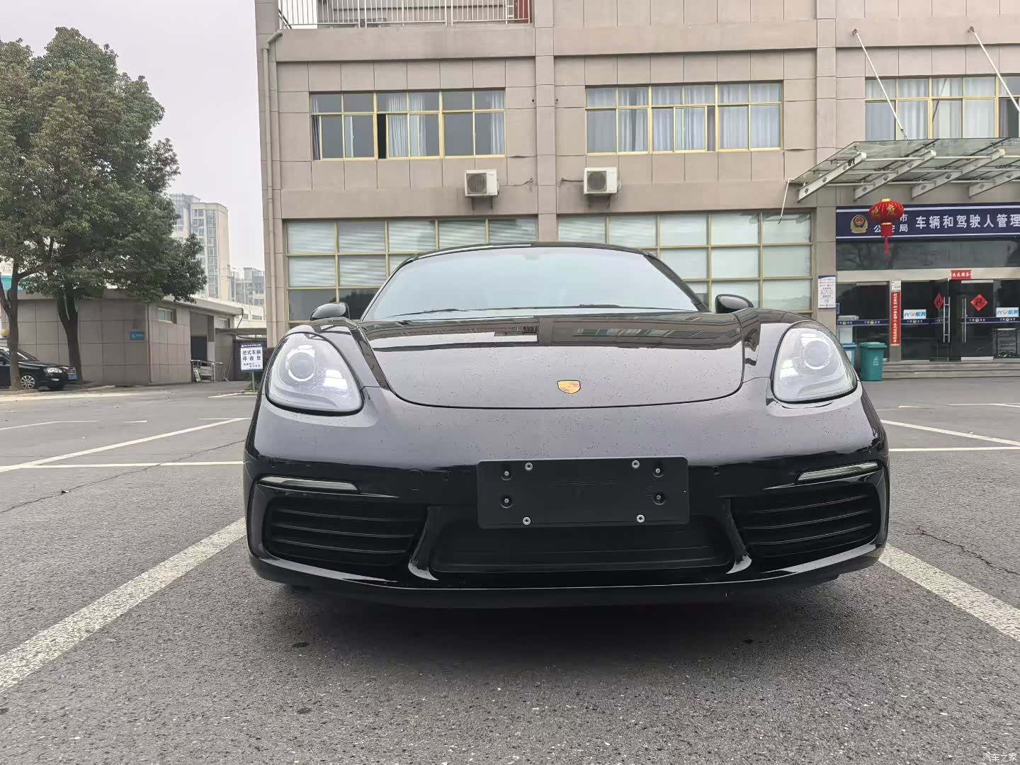 Porsche Cayman, 2025 2