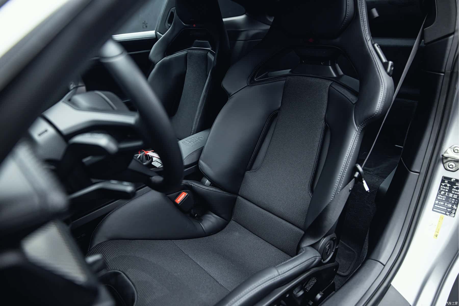 Porsche 911, 2025 20