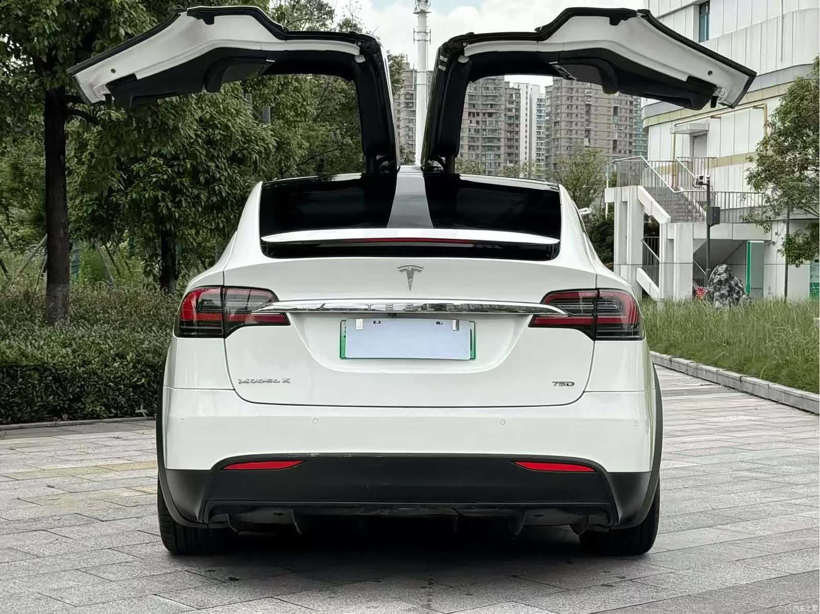 Tesla Model X, 2017 8