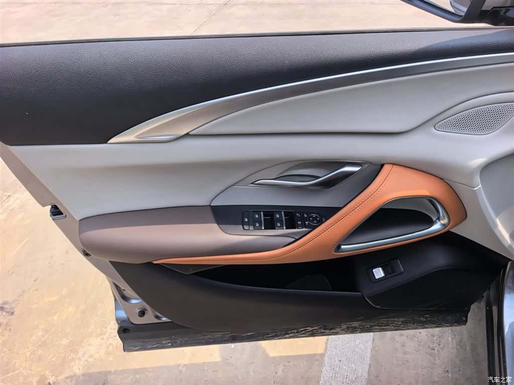 BYD Song, 2022 8