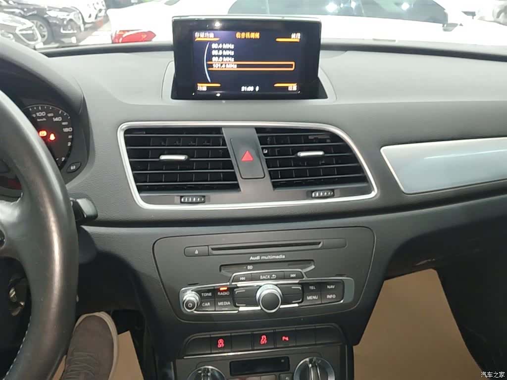 Audi Q3, 2015 13