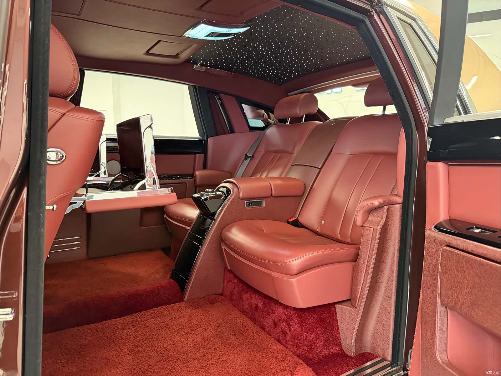 Rolls-Royce Phantom, 2014 8