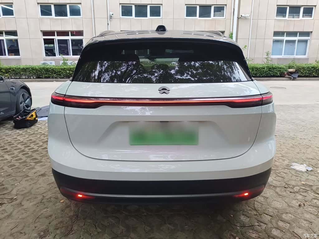 NIO ES6, 2023 6