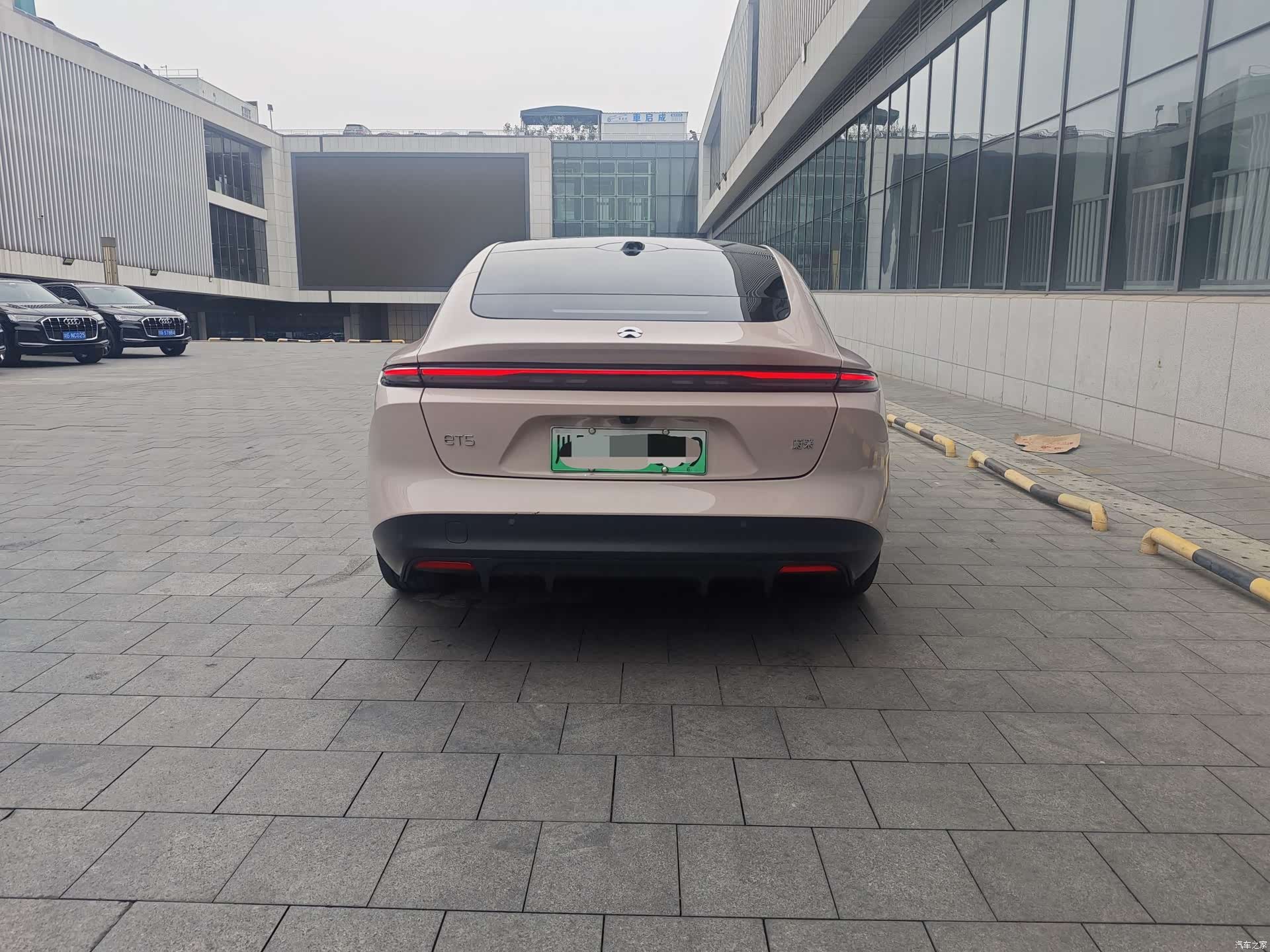 NIO ET5, 2024 7