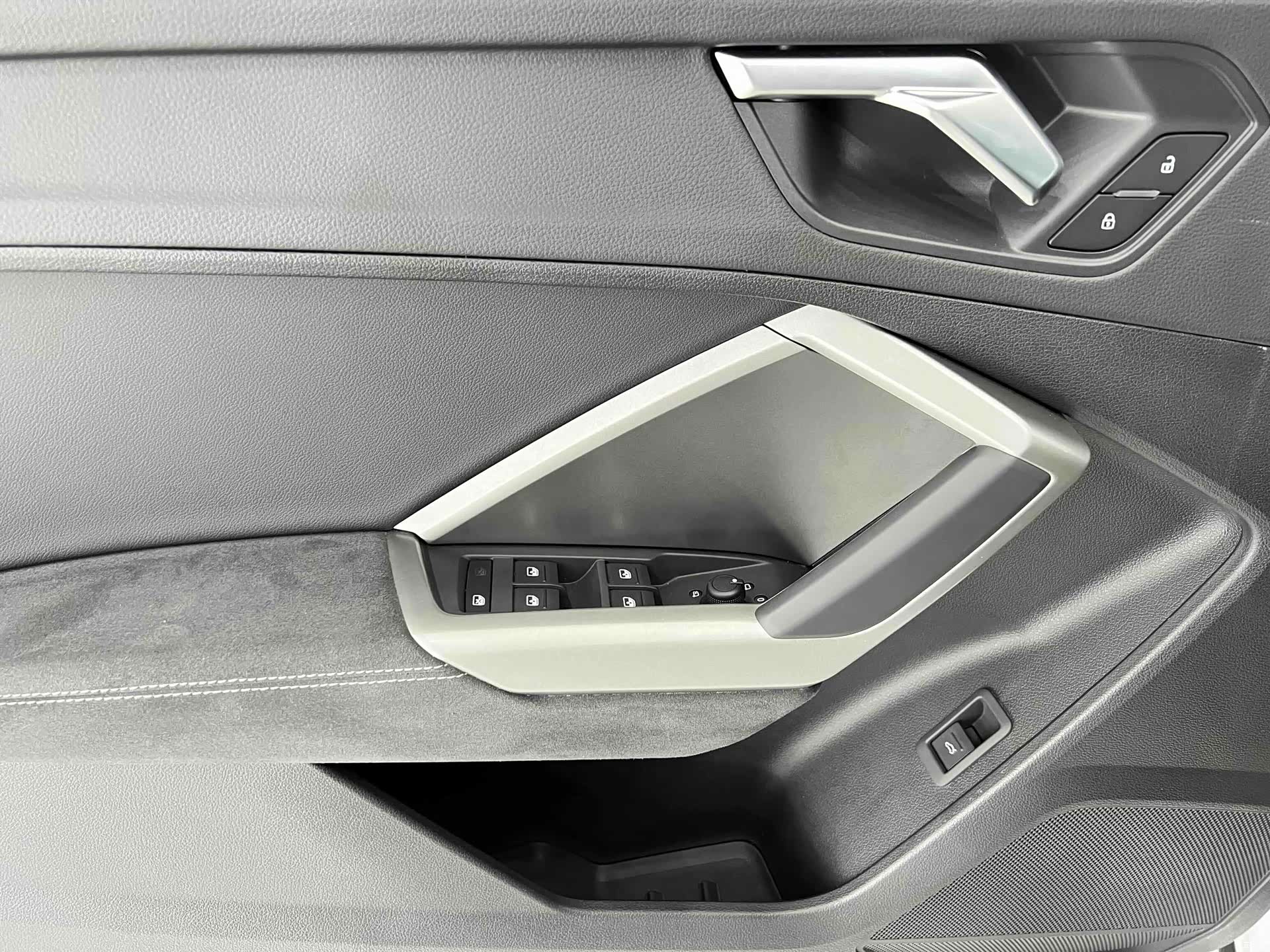 Audi Q3, 2022 8