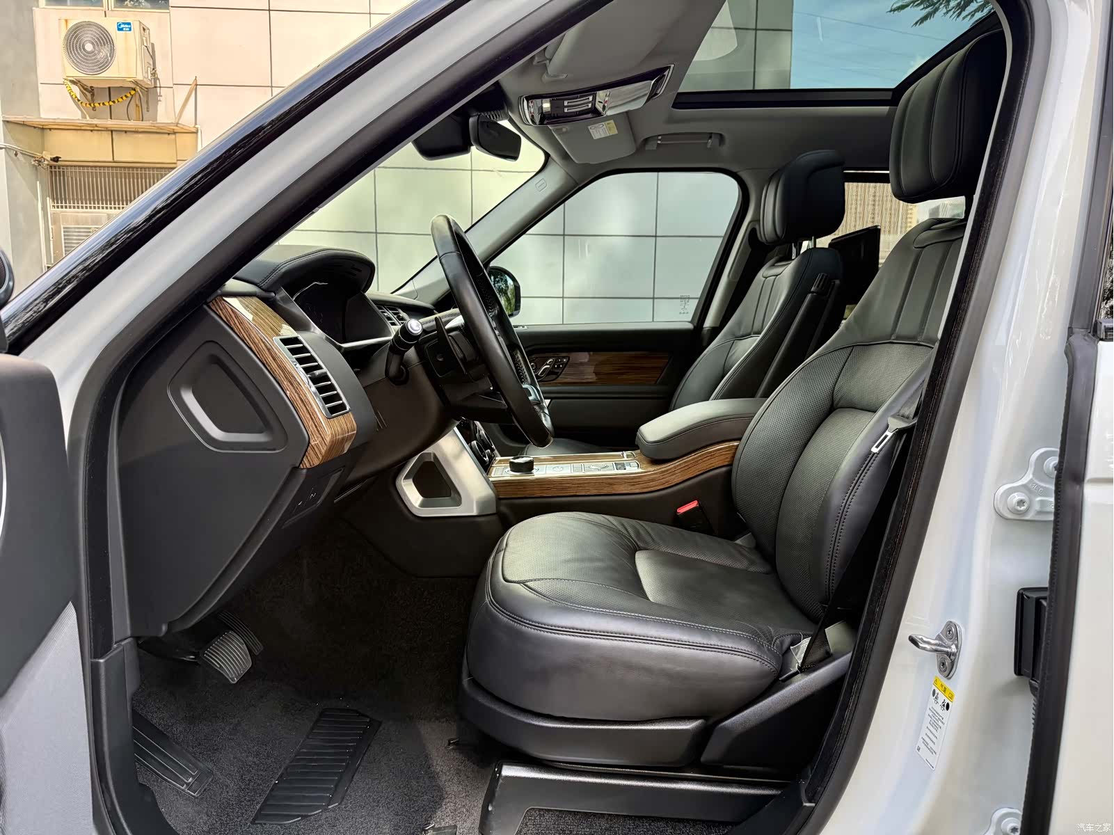 Land Rover Range Rover, 2020 все фото