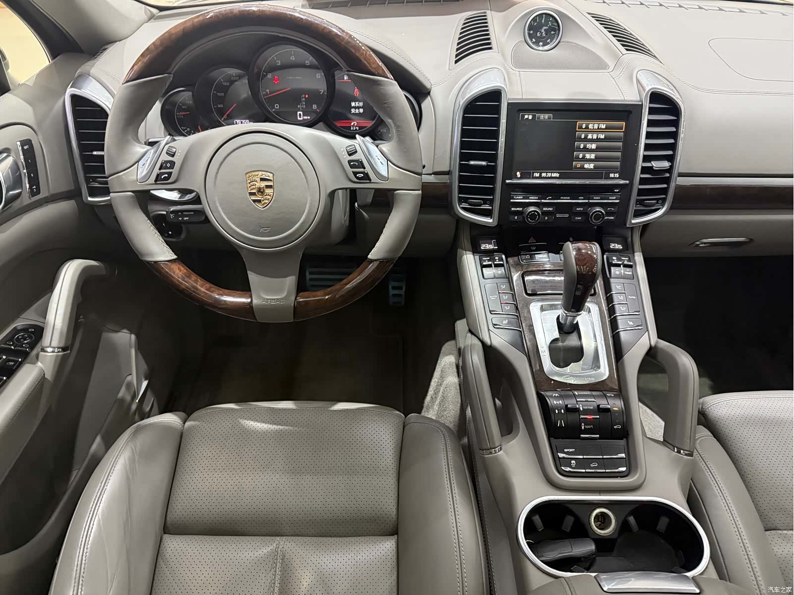 Porsche Cayenne, 2013 6