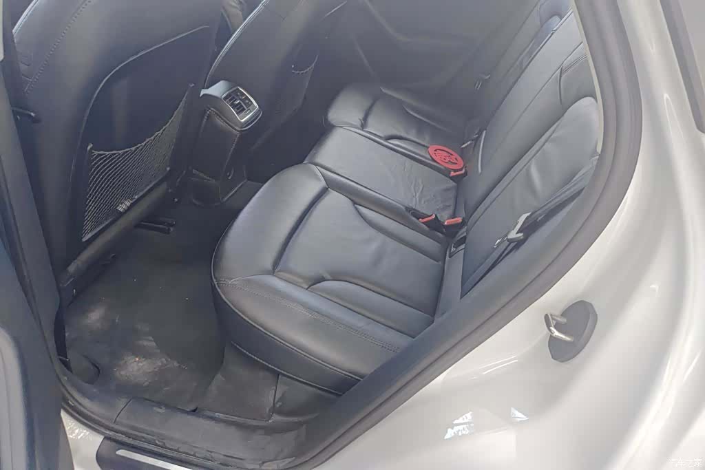 Audi Q3, 2015 11