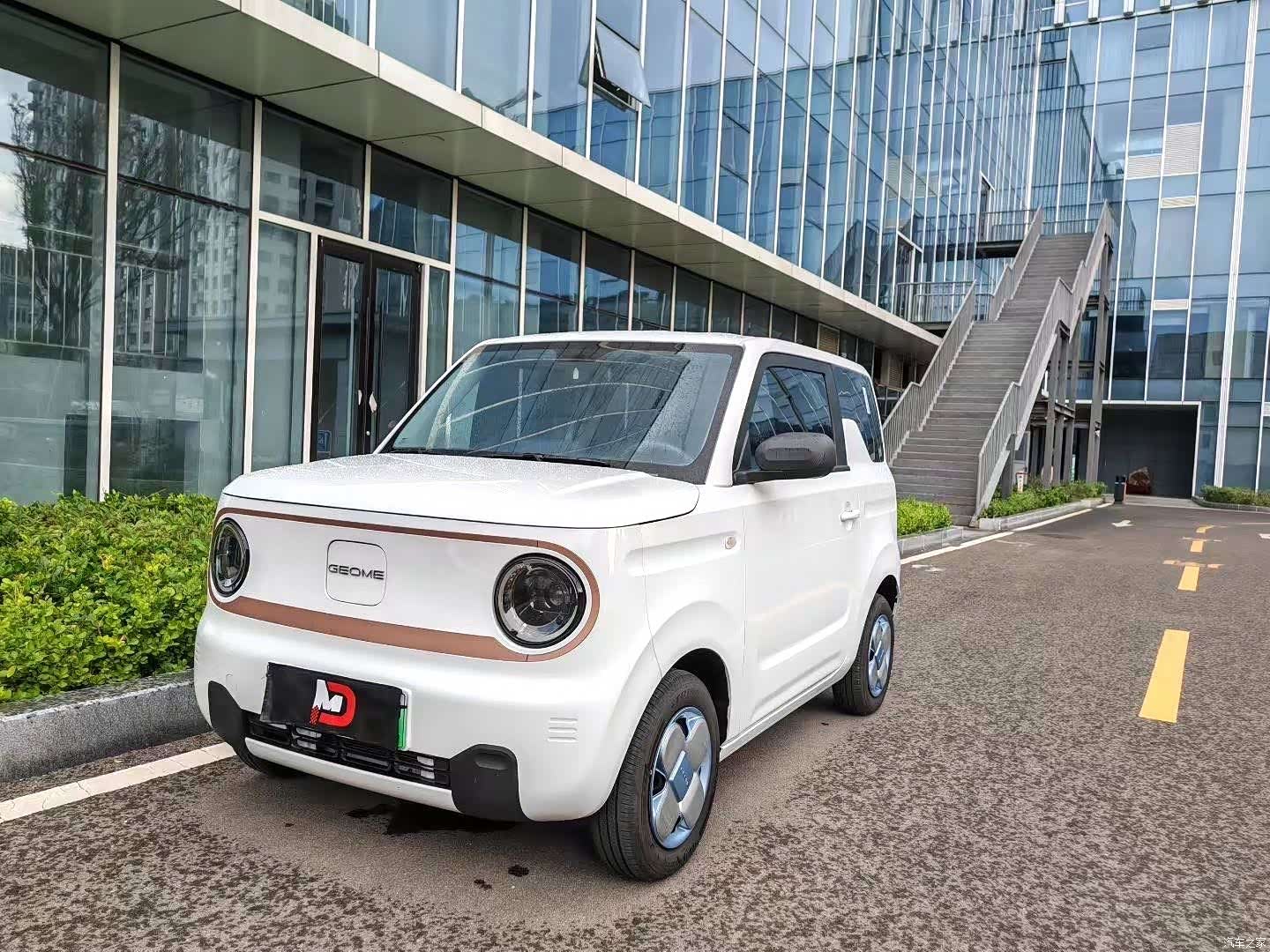Geely Panda, 2025 1