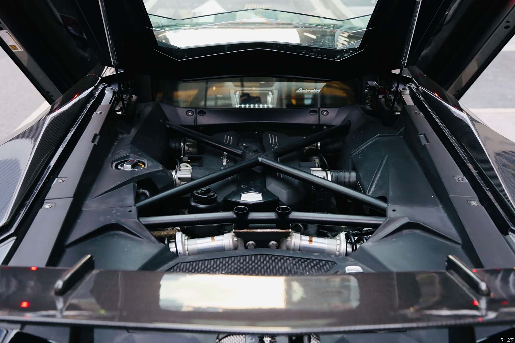 Aventador LP, 2013 14