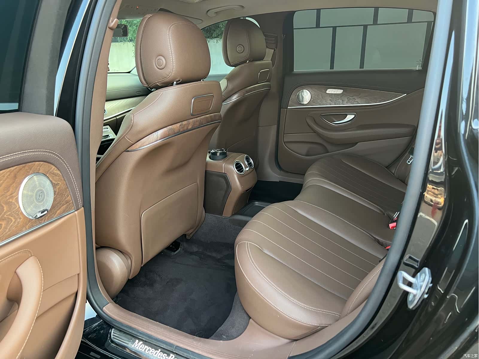 Mercedes-Benz E-Class, 2019 7