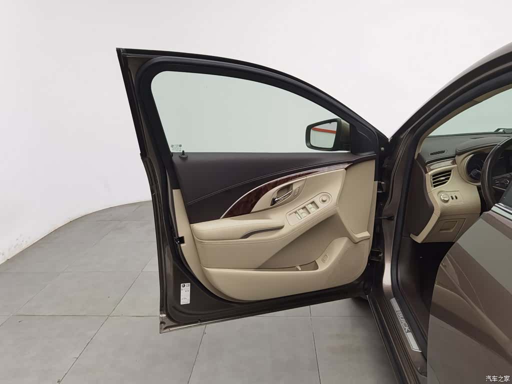 Buick LaCrosse, 2015 8