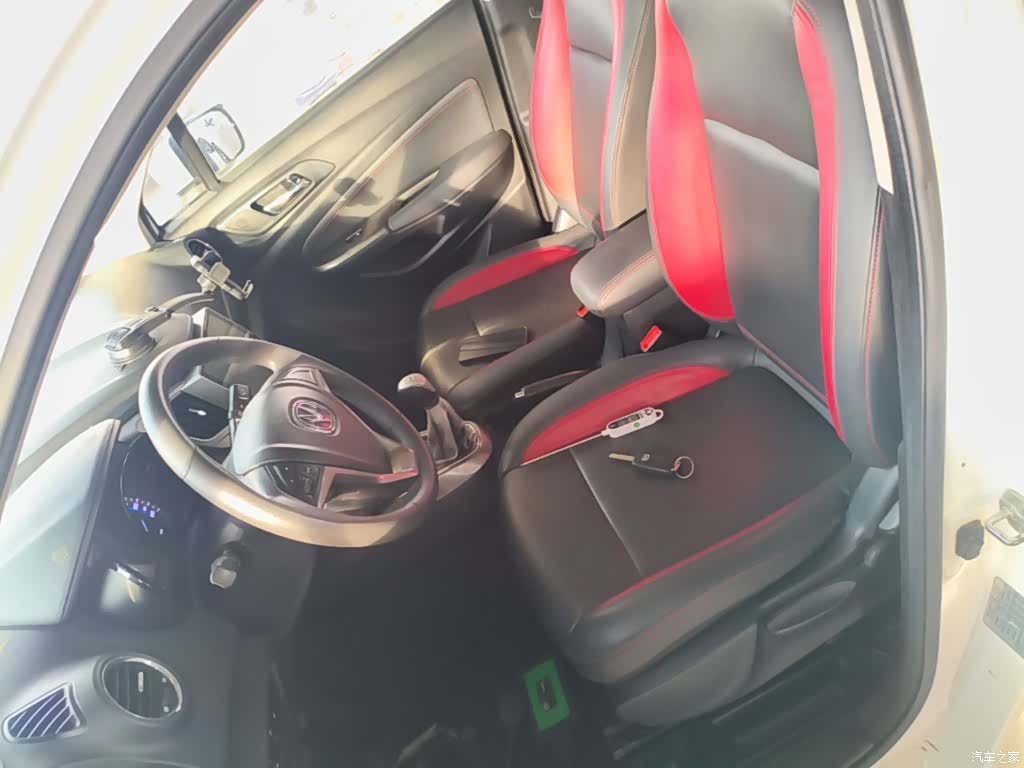 Changan CS15, 2016 15