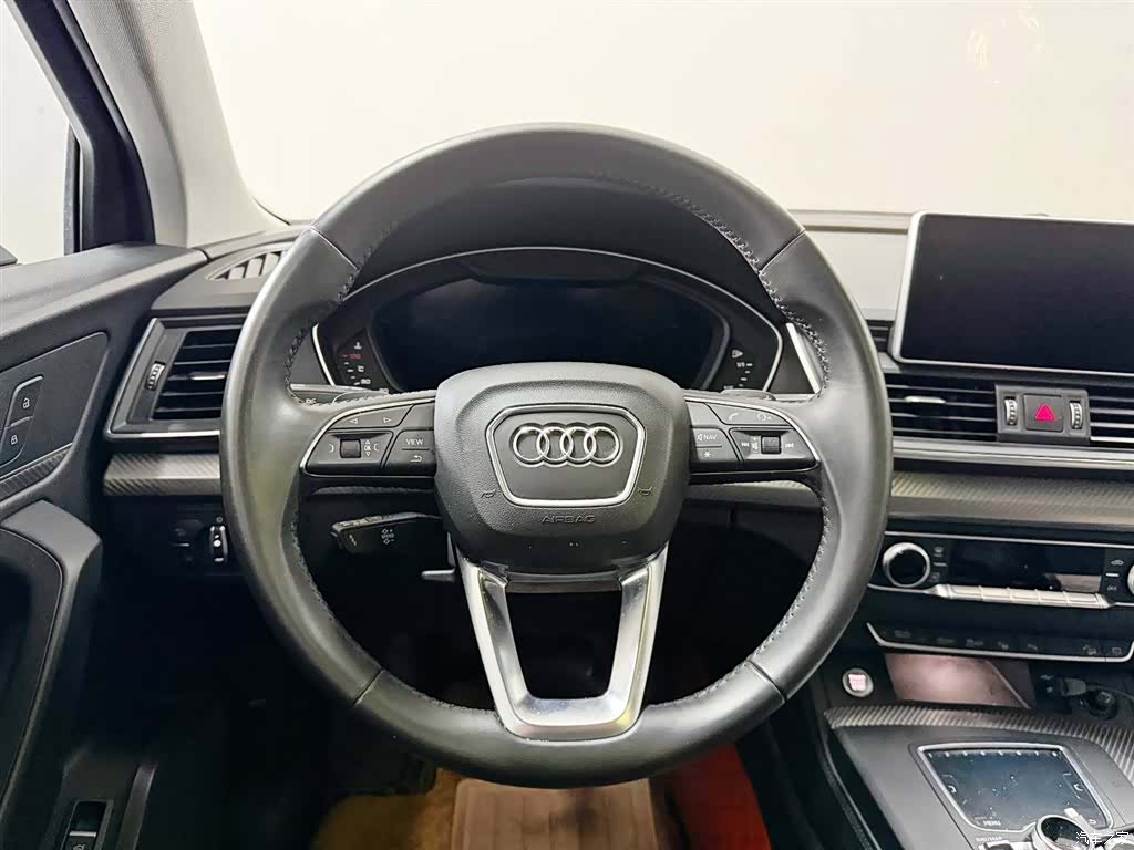 Audi Q5L, 2020 11