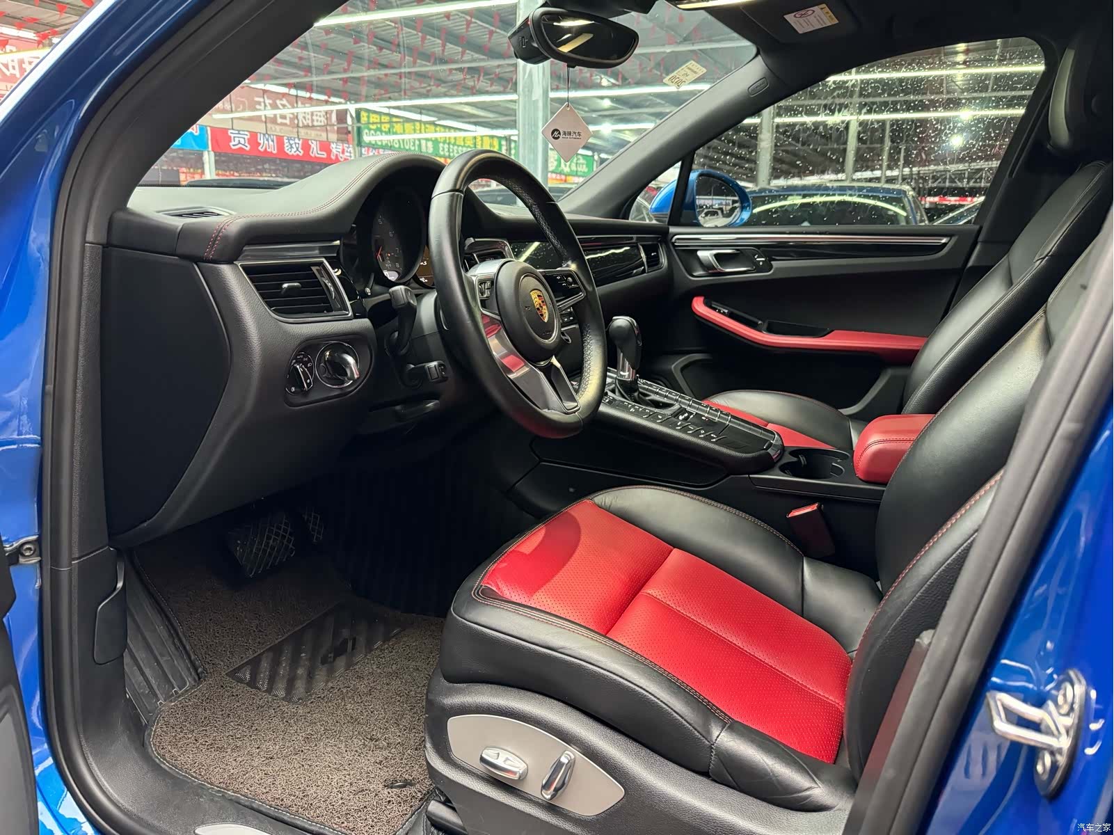 Porsche Macan, 2018 все фото