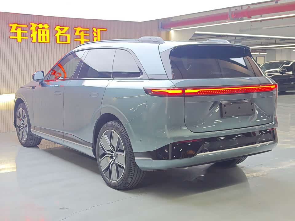 XPENG G9