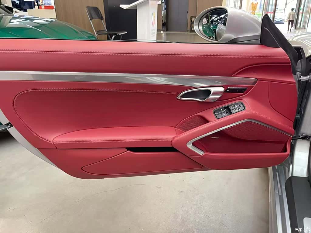 Porsche Boxster, 2025 11