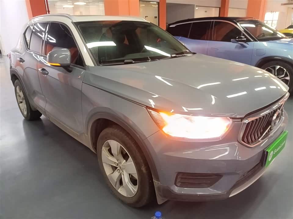 Volvo XC40