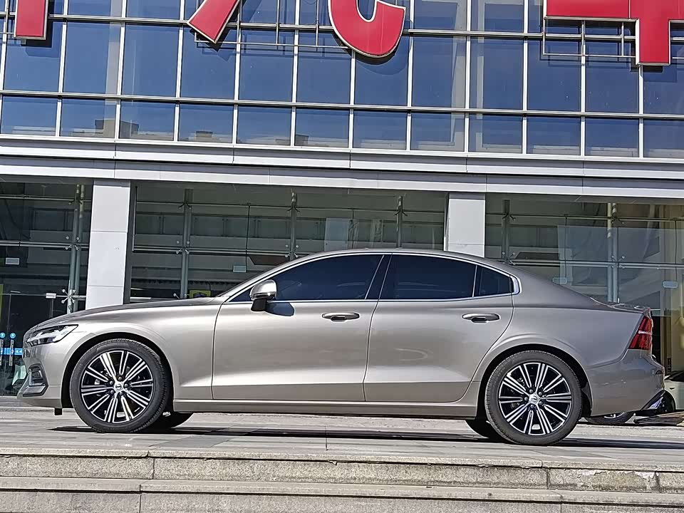Volvo S60