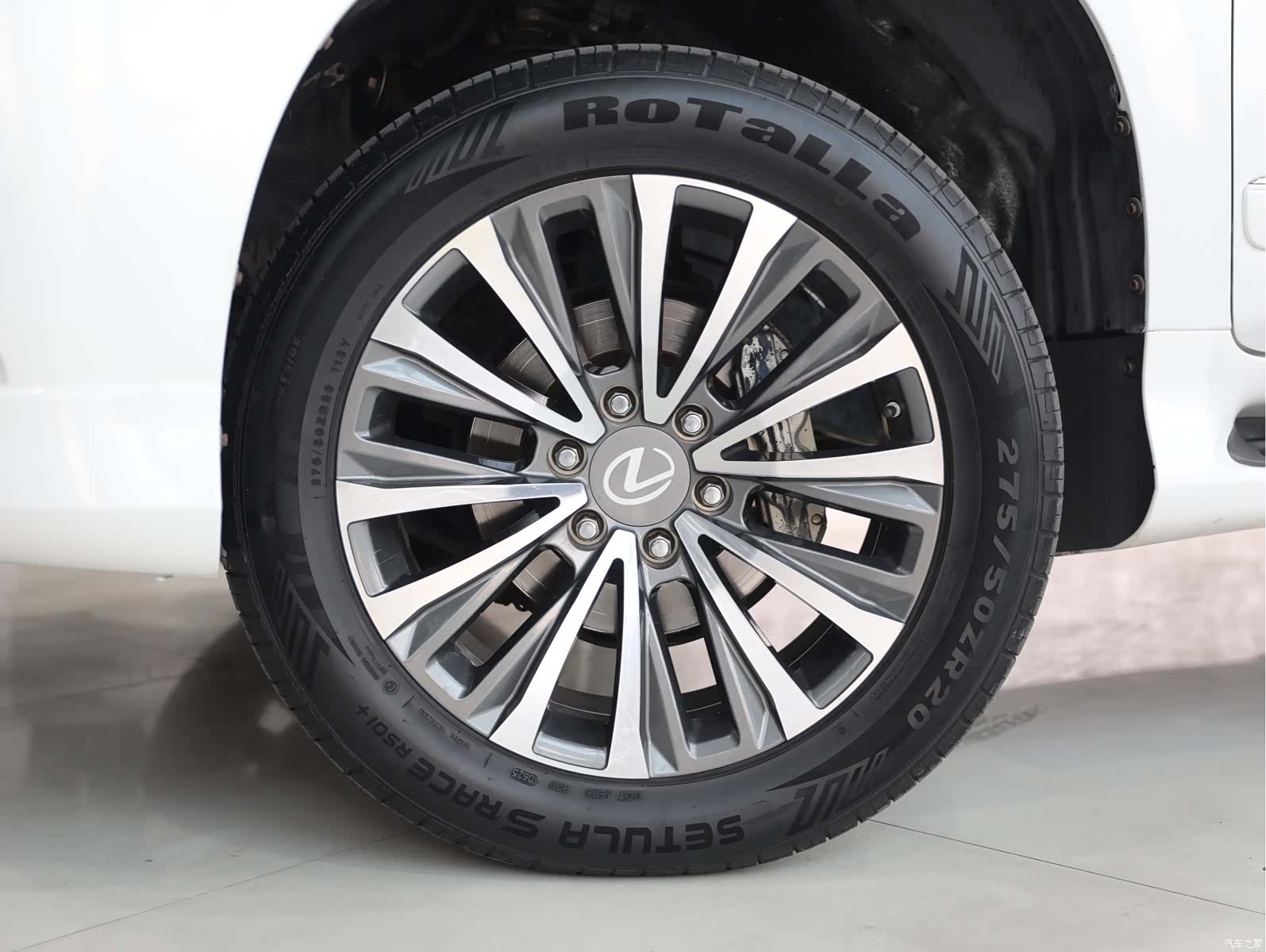 Lexus GX, 2015 4