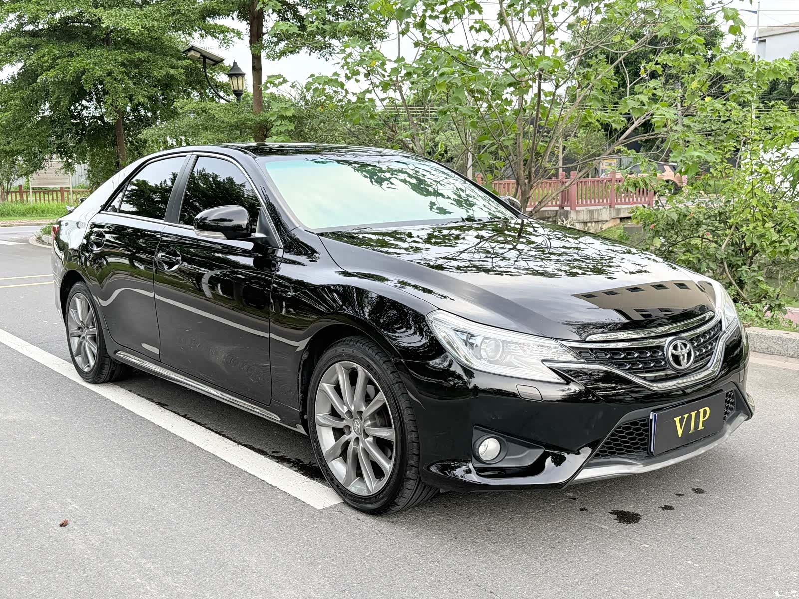 Toyota 2.5V, 2015 3