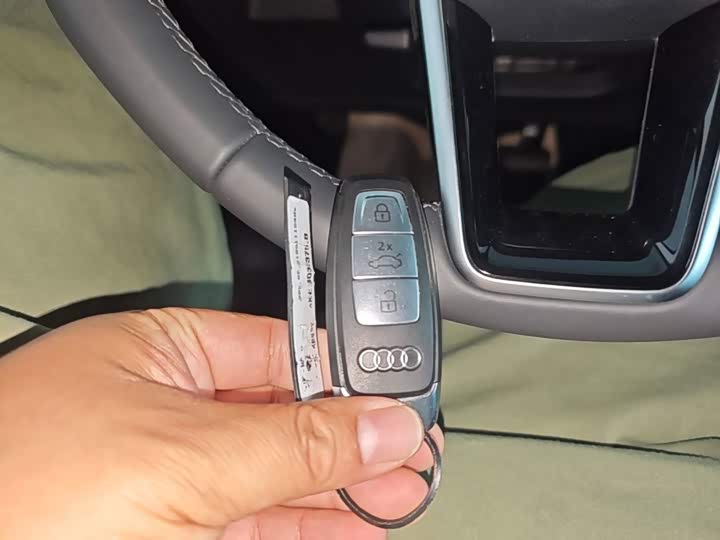 Audi e-tron 2021 50 quattro Люкс