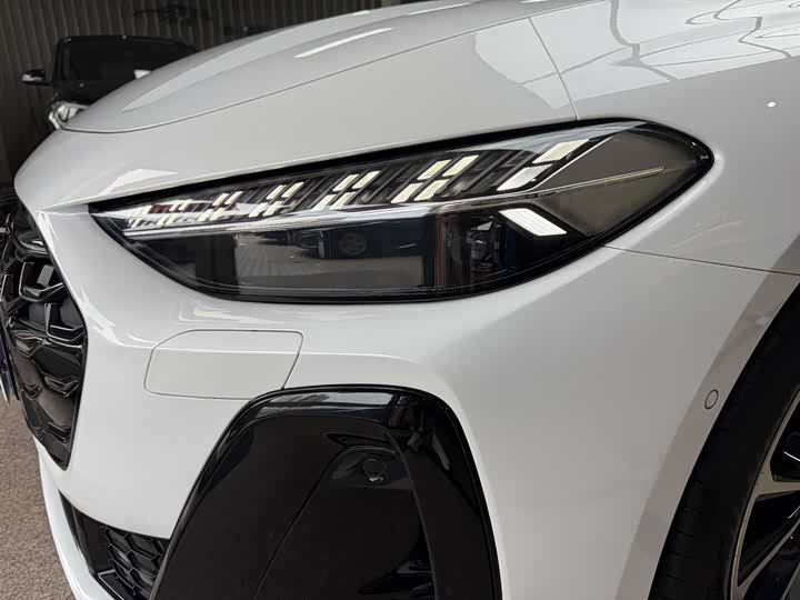 Audi A5L 2026 2.0T yun dong ban