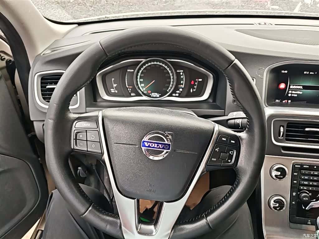 Volvo S60, 2018 11