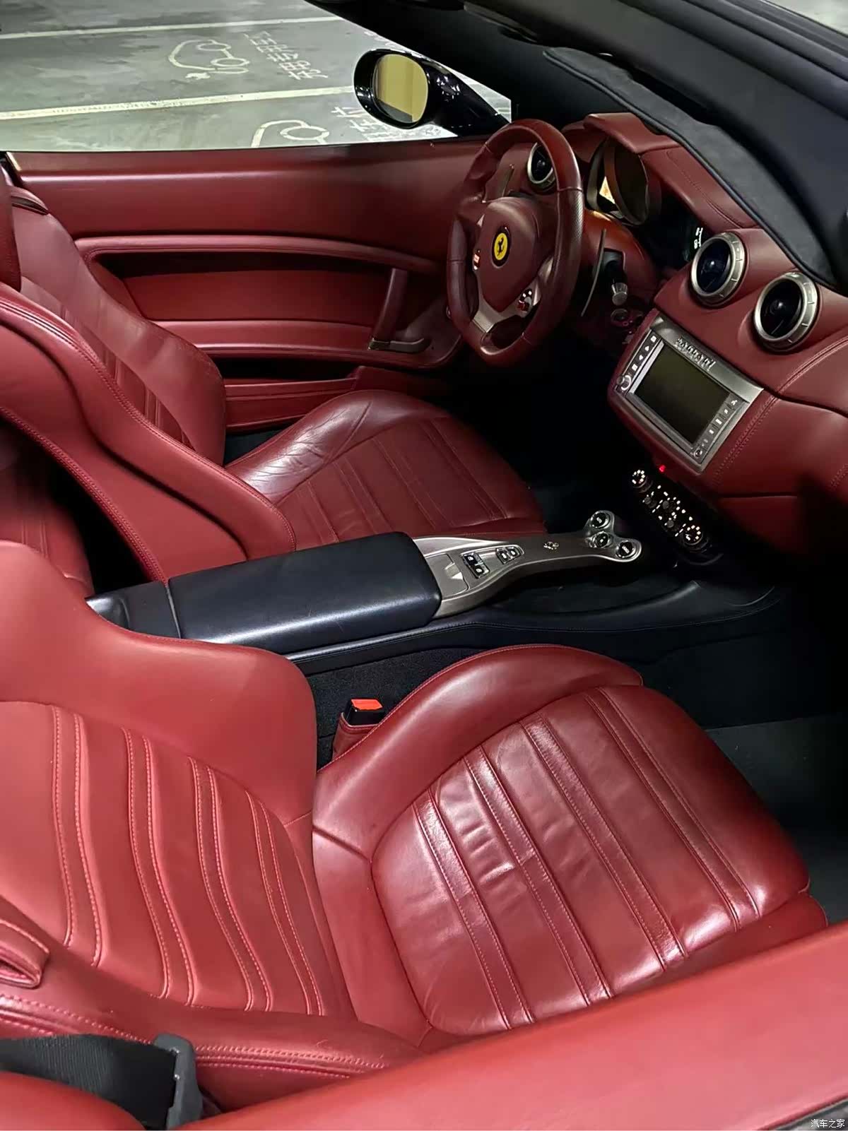 Ferrari California, 2012 9