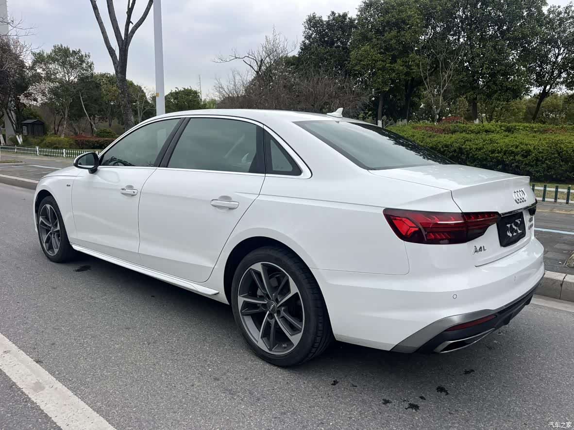 Audi A4L, 2021 4