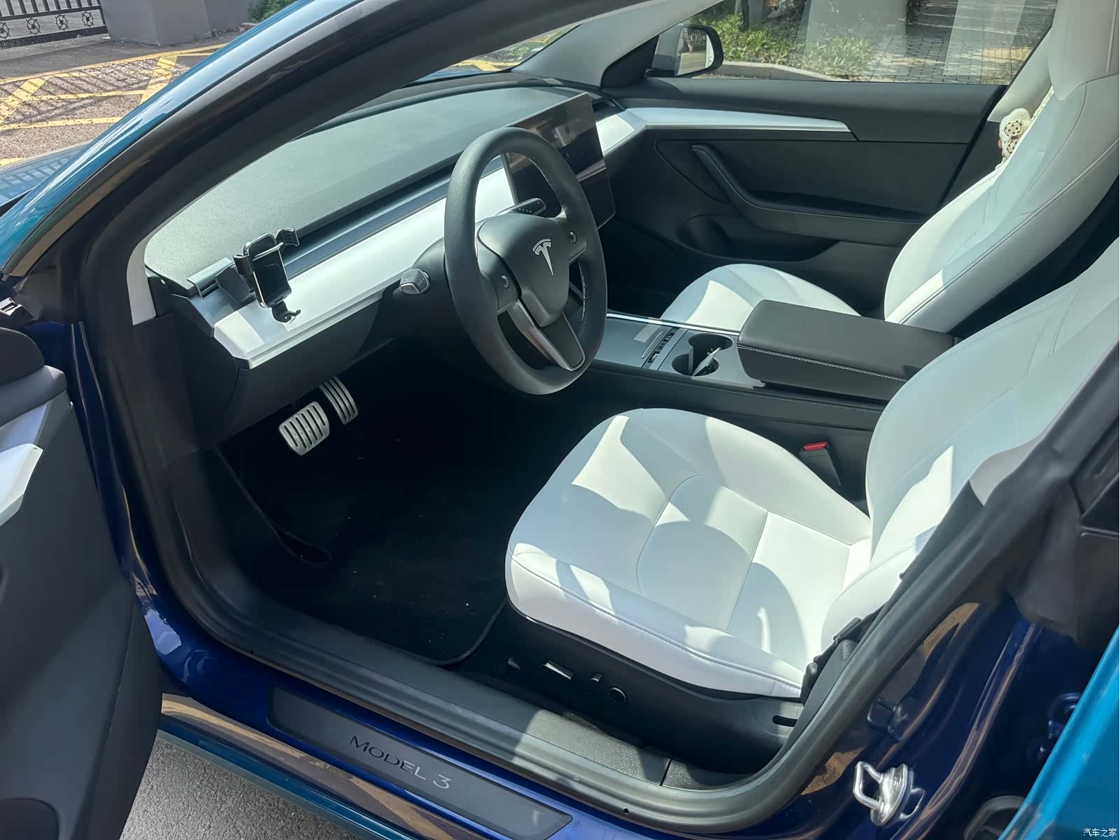Tesla Model 3, 2022 9