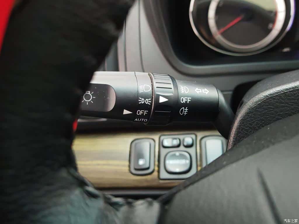 DongFeng CM7, 2017 21