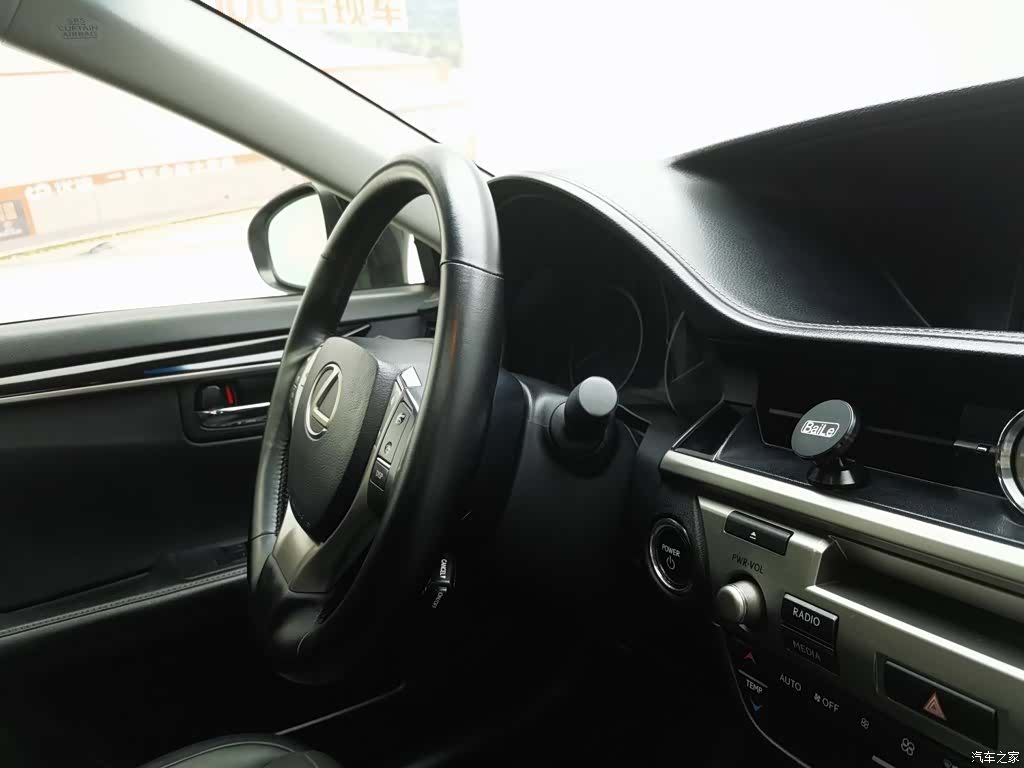 Lexus ES, 2014 22