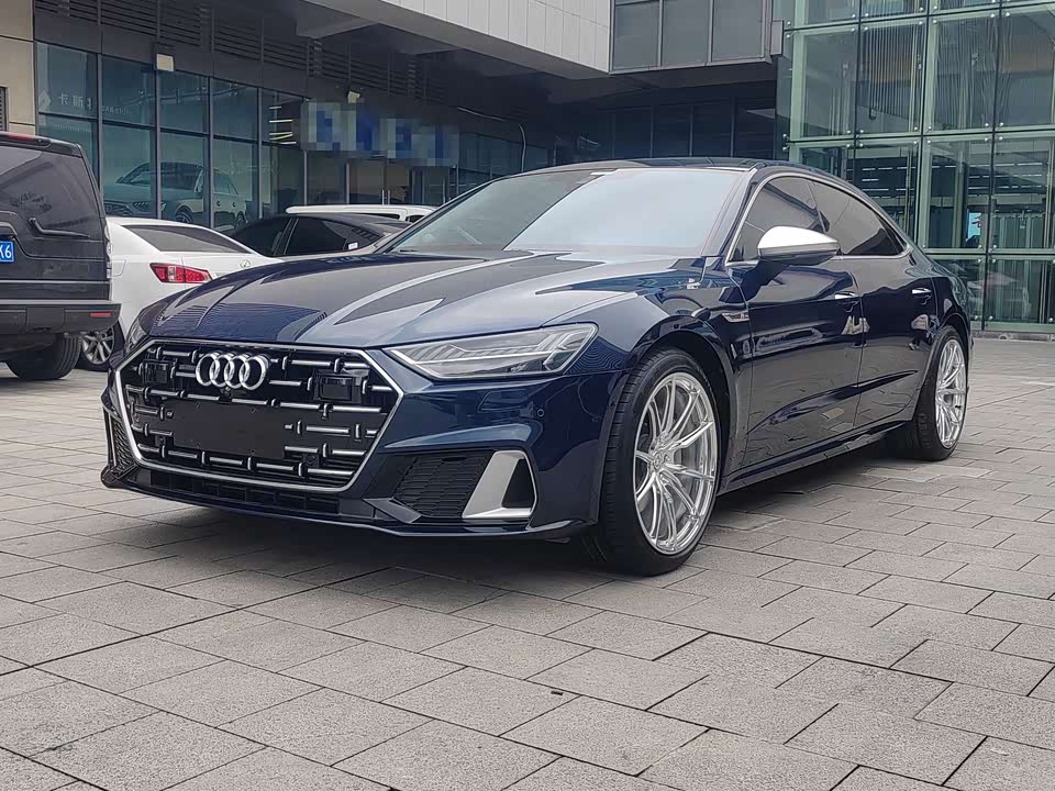 Audi A7L