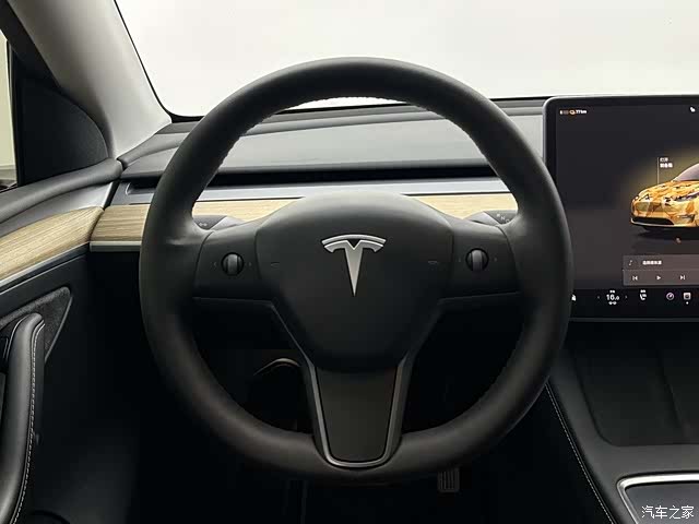 Tesla Model Y, 2022 11