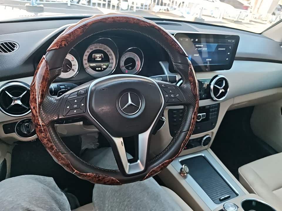 Mercedes-Benz GLK class