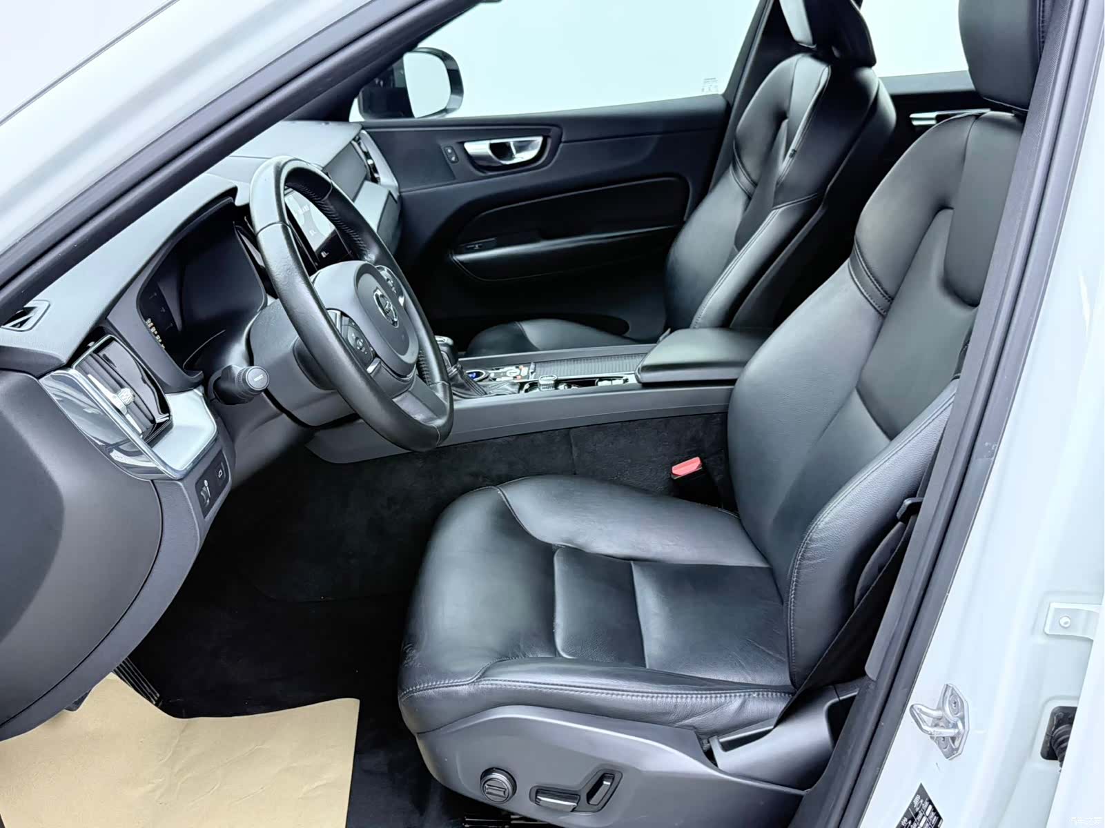 Volvo XC60, 2021 8