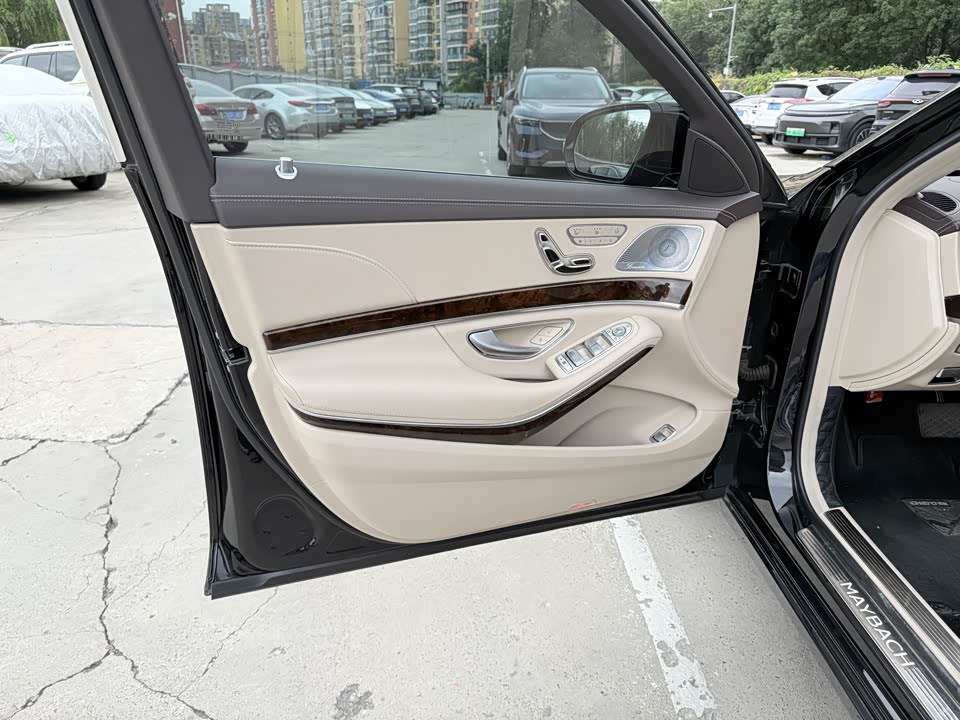 Mercedes-Benz Maybach S-class