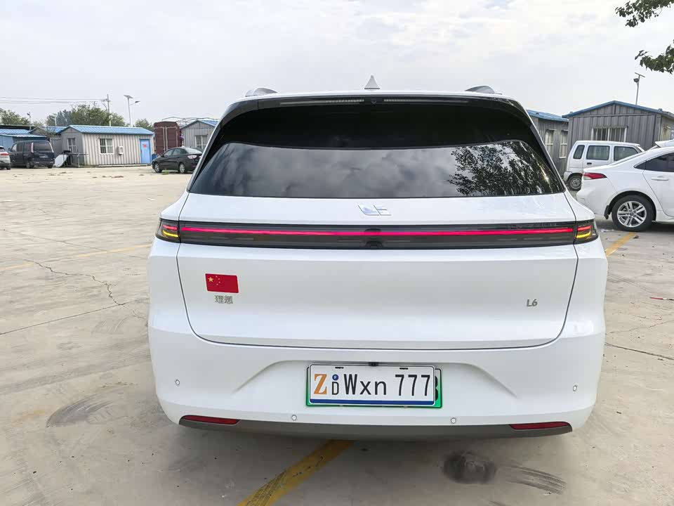 Li Auto Ideal L6