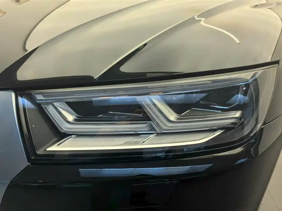 Audi Q5L Audi Q5L