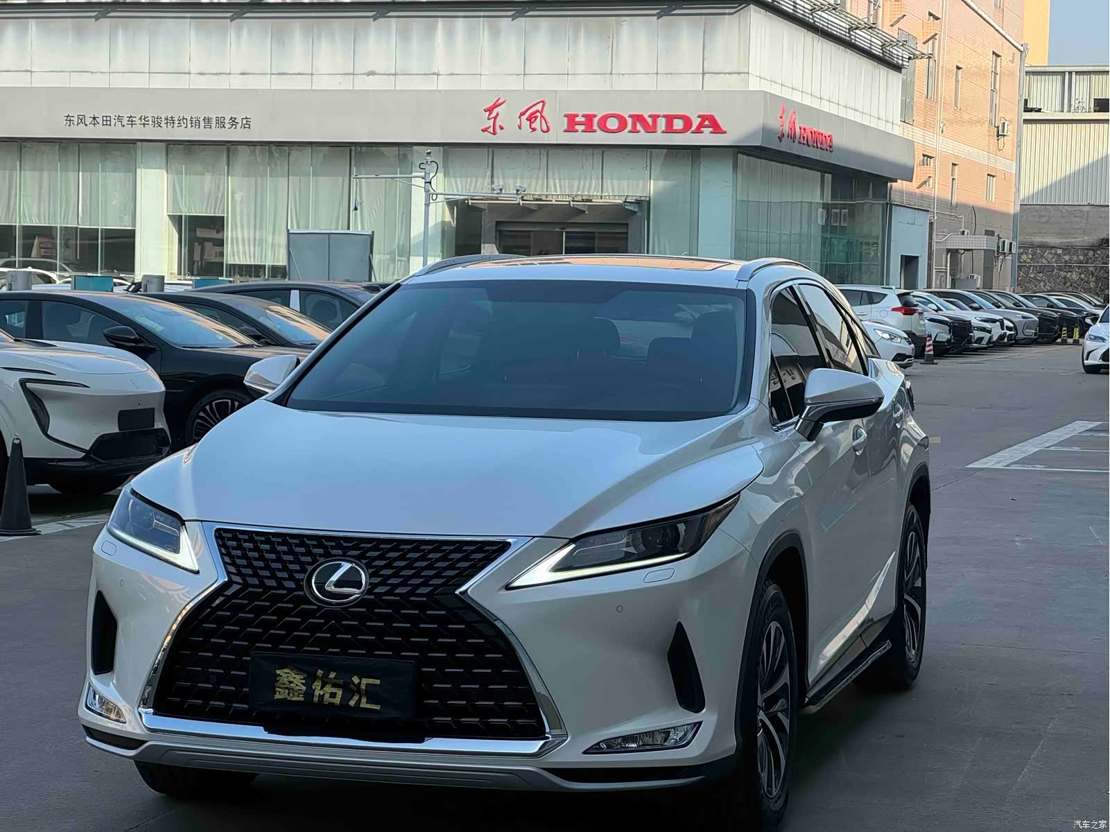 Lexus RX, 2021 4