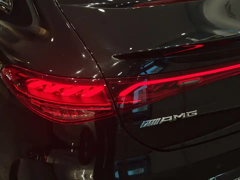 Mercedes-Benz EQE AMG