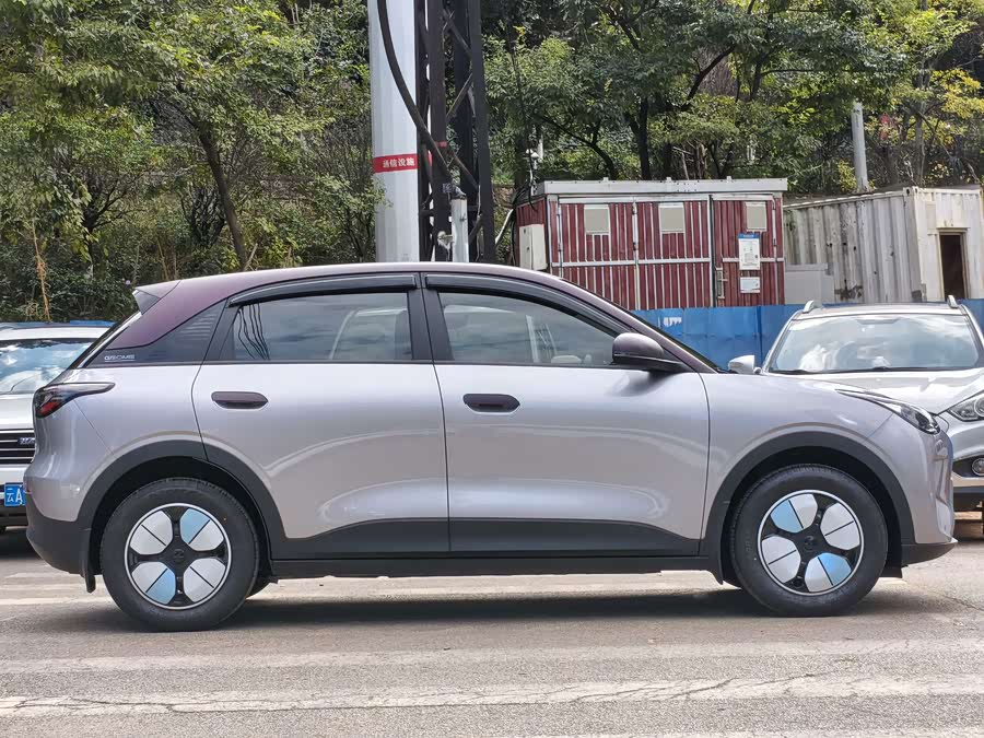 Geely Xingyuan 2025, фото 5