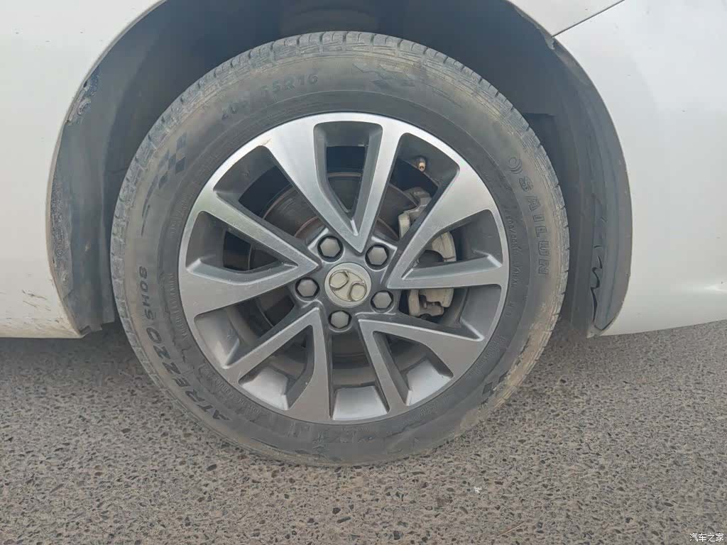 BAIC D50, 2018 8