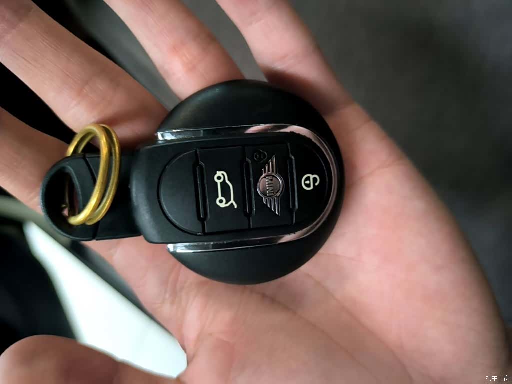 Mini ONE, 2020 17